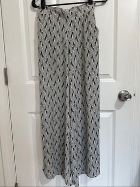 Semi-Sheer Navy & White Shell Print Wide Leg Pants - Size XS (see measurements)